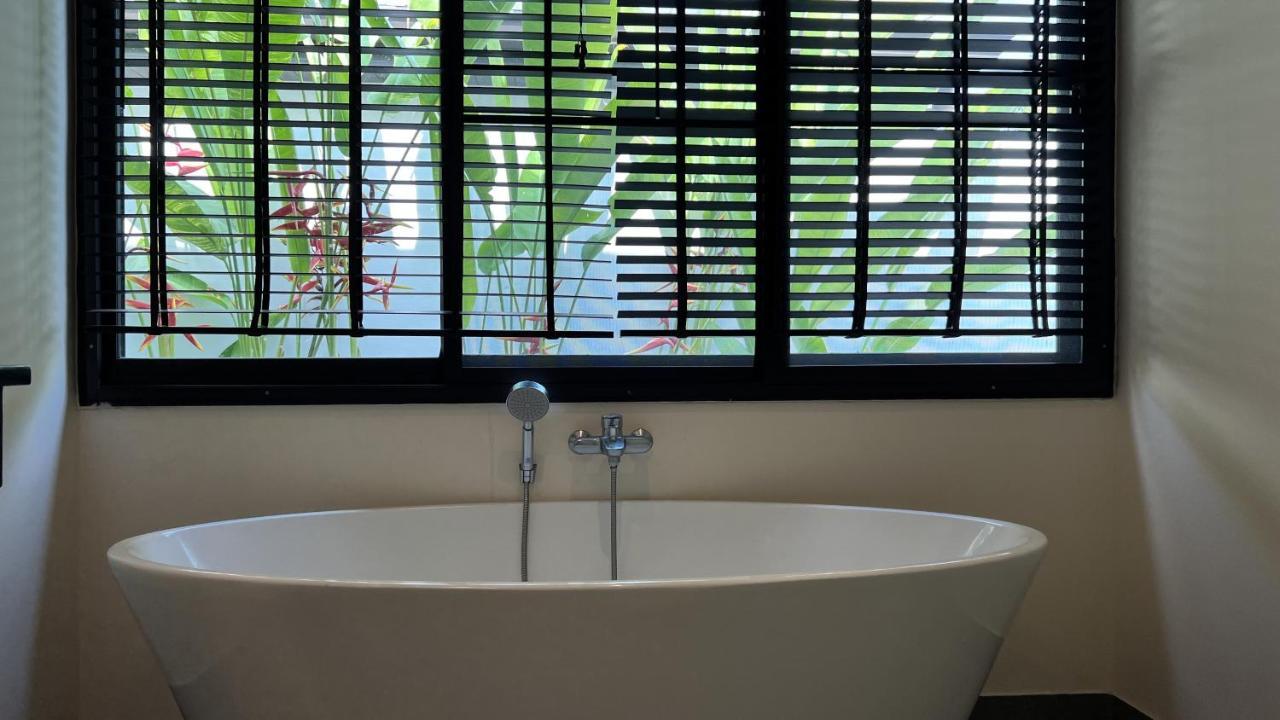 Plunge Tropic Villas 2 Naiharn Rawai Экстерьер фото